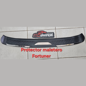 Protector de Maletero con Detalles Cromados para Toyota Fortuner