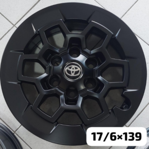 Llanta Original Toyota Hilux GR Sport 17" Negro Mate 6x139.7